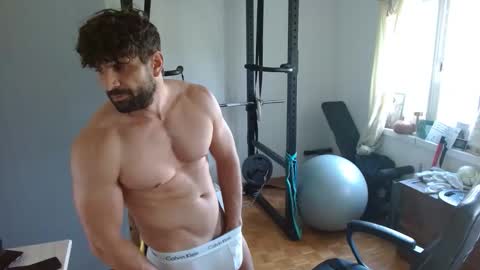 Snapshot of _misterniceguy chatting on May 2026 12:10:01 PM BENJI online show from May 2026 12:10:01 PM