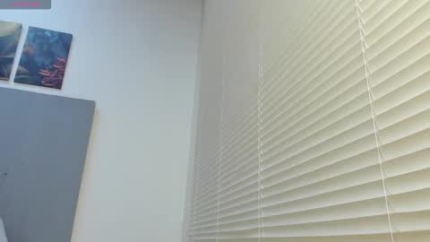 Snapshot of _molly_rosse_ chatting on October 2025 12:04:02 PM _molly_rosse_ online show from October 2025 12:04:02 PM