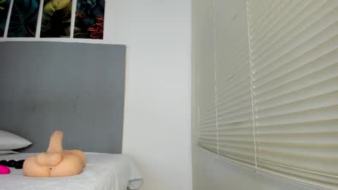 Snapshot of _molly_rosse_ chatting on November 2025 12:27:02 PM _molly_rosse_ online show from November 2025 12:27:02 PM