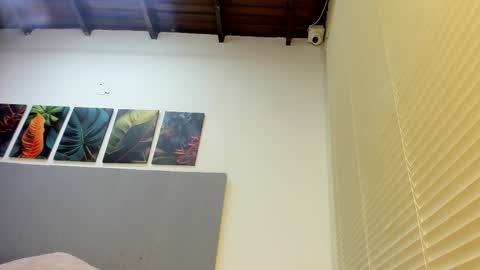 Snapshot of _molly_rosse_ chatting on November 2025 11:42:02 AM _molly_rosse_ online show from November 2025 11:42:02 AM