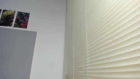 Snapshot of _molly_rosse_ chatting on December 2025 12:09:01 PM _molly_rosse_ online show from December 2025 12:09:01 PM