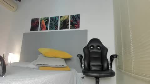 Snapshot of _molly_rosse_ chatting on February 2026 12:04:02 PM _molly_rosse_ online show from February 2026 12:04:02 PM