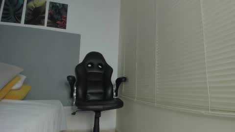 Snapshot of _molly_rosse_ chatting on February 2026 12:12:01 PM _molly_rosse_ online show from February 2026 12:12:01 PM