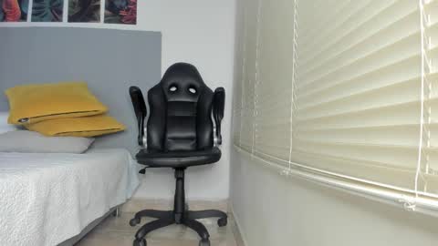 Snapshot of _molly_rosse_ chatting on February 2026 12:05:02 PM _molly_rosse_ online show from February 2026 12:05:02 PM