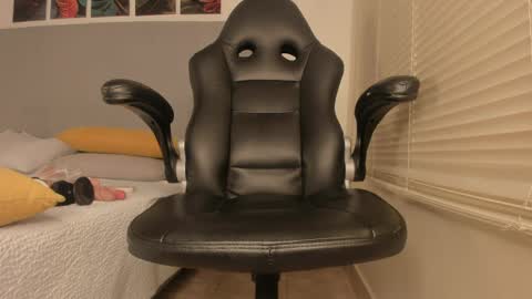 _molly_rosse_ online show from April 2026 12:36:02 PM