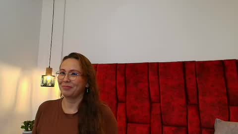_monaliza_ online show from May 2026 12:15:01 PM