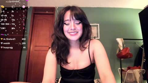 Snapshot of _moon_cake_ chatting on February 2025 08:31:02 AM Next stream 950 pm Colombia time xd online show from February 2025 08:31:02 AM