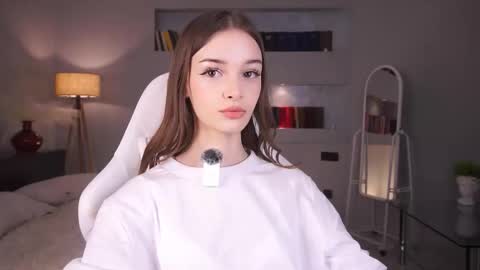 Snapshot of _moonlit_melody_ chatting on February 2026 05:13:02 PM Margo online show from February 2026 05:13:02 PM