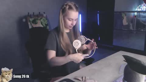 Debby  online show from October 2025 07:58:02 PM