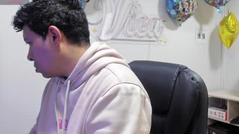 Panda  online show from April 2026 08:39:01 PM