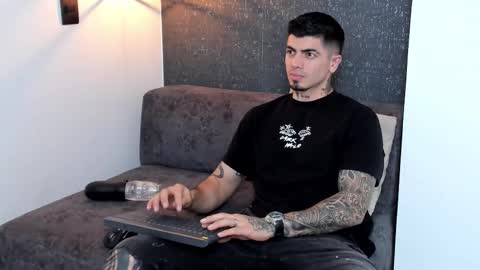 _mrcock_ online show from February 2026 08:46:02 AM