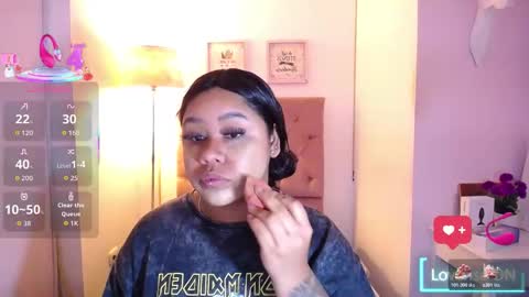 nahomi  online show from December 2025 09:35:01 PM