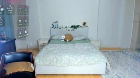 _nari_ online show from April 2026 08:03:01 PM