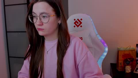 Mia with a big heart  online show from February 2025 07:30:02 AM