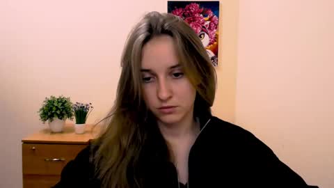 Snapshot of _nicole_new chatting on January 2025 10:54:01 AM Nica online show from January 2025 10:54:01 AM