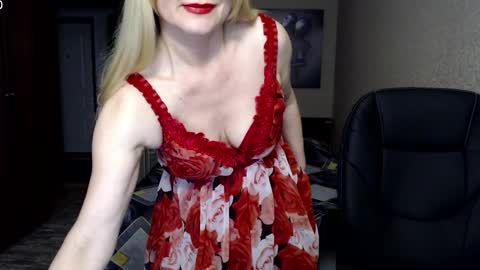 Donella    online show from February 2025 05:12:01 PM