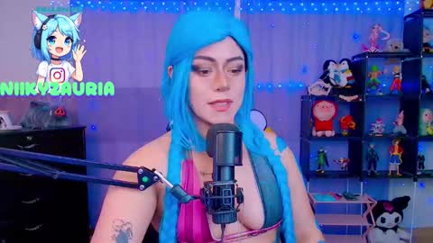 niiky online show from November 2025 10:59:01 AM