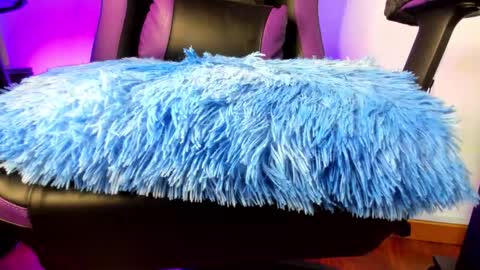 Noa Smith online show from December 2025 09:40:01 AM