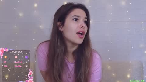 Vivian online show from November 2025 09:21:01 AM