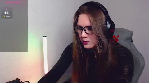 Snapshot of _nymphomaniac__ chatting on November 2025 04:40:01 PM Tracy online show from November 2025 04:40:01 PM