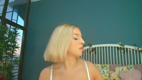 Alisa online show from October 2025 05:09:02 AM