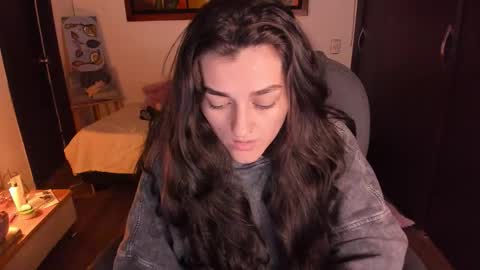 violeta ig  online show from October 2025 04:32:01 AM