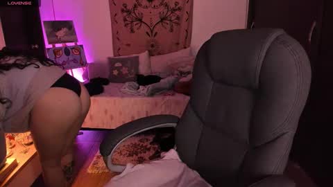 violeta ig  online show from February 2026 11:14:02 PM