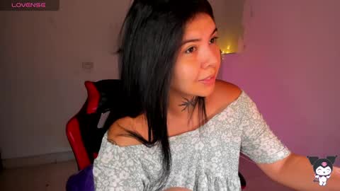 Stefany online show from May 2026 12:15:01 PM