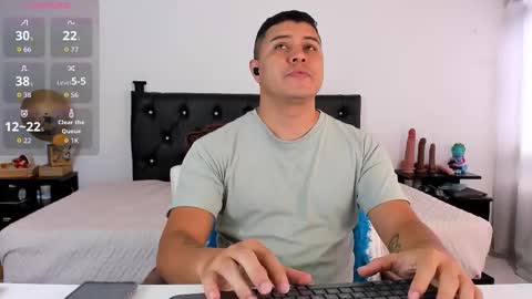 Snapshot of _ragnarb chatting on November 2025 03:15:02 PM online show from November 2025 03:15:02 PM