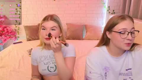 Snapshot of _ramune_ chatting on October 2025 08:19:01 PM Merlizz Eva Jane Mila Nicole left to right online show from October 2025 08:19:01 PM