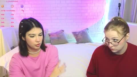 Snapshot of _ramune_ chatting on November 2025 08:14:02 AM Merlizz Eva Jane Mila Nicole left to right online show from November 2025 08:14:02 AM