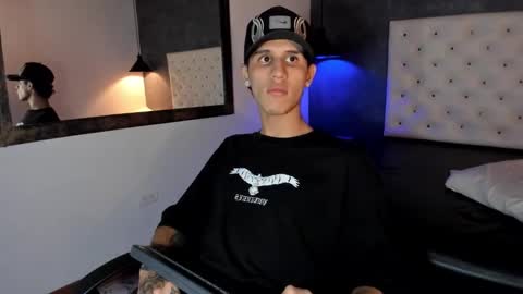 Snapshot of _realwav chatting on November 2025 10:53:02 PM wav online show from November 2025 10:53:02 PM