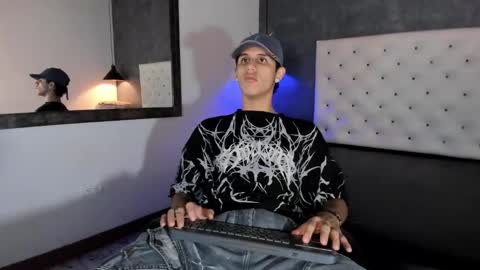 Snapshot of _realwav chatting on November 2025 07:19:01 AM wav online show from November 2025 07:19:01 AM