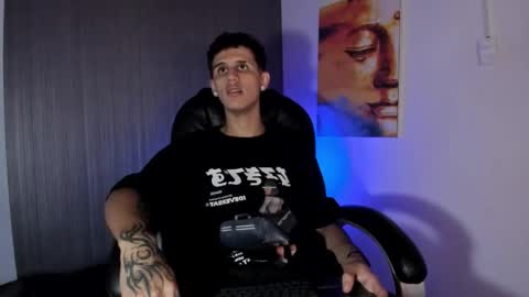 Snapshot of _realwav chatting on December 2025 08:56:02 AM wav online show from December 2025 08:56:02 AM