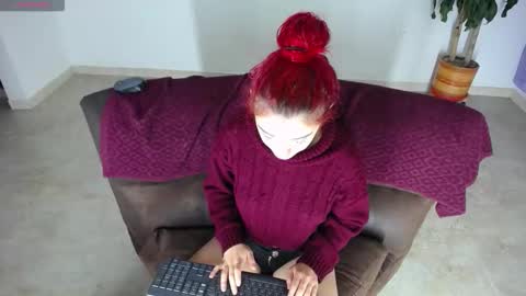 Snapshot of _reddevil18 chatting on November 2025 02:57:01 AM caroline online show from November 2025 02:57:01 AM