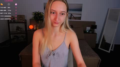 Snapshot of _ri_na_ chatting on January 2025 06:39:01 AM I am Rina online show from January 2025 06:39:01 AM