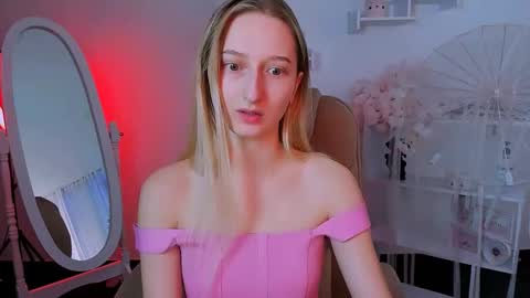 Snapshot of _ri_na_ chatting on January 2025 06:33:01 AM I am Rina online show from January 2025 06:33:01 AM