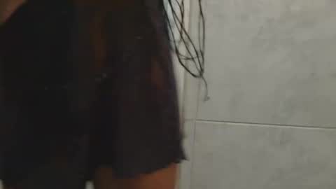 Snapshot of _roxxana chatting on December 2025 05:39:02 AM Roxxana online show from December 2025 05:39:02 AM