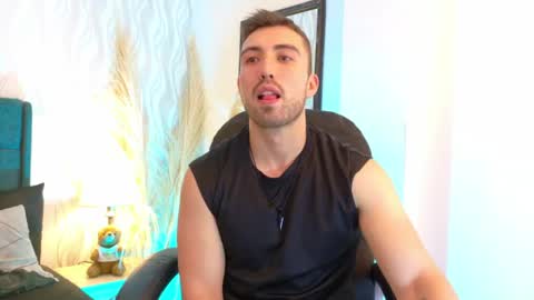 Snapshot of _ryan__1 chatting on April 2026 01:07:01 PM Ryan online show from April 2026 01:07:01 PM