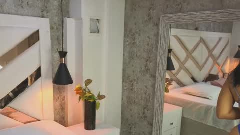 Snapshot of _saara_evans_ chatting on October 2025 07:58:02 PM Sara online show from October 2025 07:58:02 PM