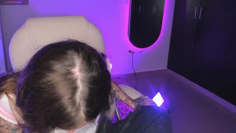 Snapshot of _sabrinamoon chatting on January 2025 06:02:02 PM online show from January 2025 06:02:02 PM