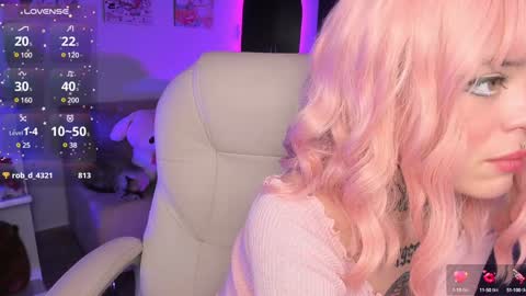 Snapshot of _sabrinamoon chatting on January 2025 02:58:01 PM online show from January 2025 02:58:01 PM