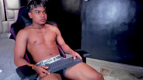 _sammy_ice online show from January 2025 06:13:02 AM