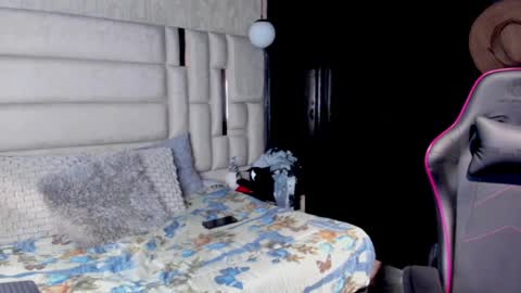 _sammy_ice online show from February 2025 12:11:01 PM