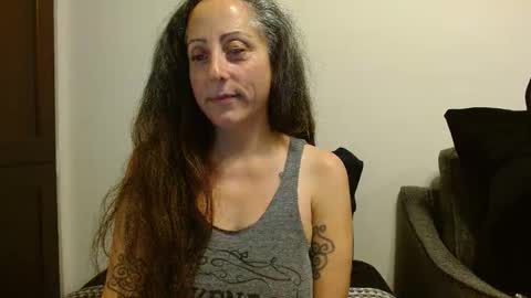 Snapshot of _sara_lynn_ chatting on April 2026 04:06:01 AM Sara Lynn online show from April 2026 04:06:01 AM