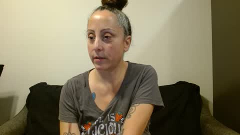 Snapshot of _sara_lynn_ chatting on May 2026 06:54:02 AM Sara Lynn online show from May 2026 06:54:02 AM