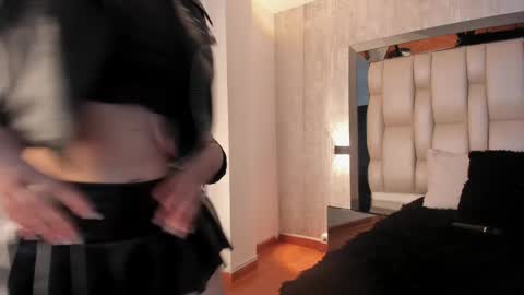 Snapshot of _saragarcia_ chatting on February 2025 02:38:02 PM Sara online show from February 2025 02:38:02 PM