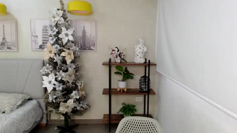 Snapshot of _sassy_girl chatting on December 2024 07:20:01 PM Sassy Girl online show from December 2024 07:20:01 PM