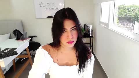 Snapshot of _sassy_girl chatting on January 2025 06:27:02 PM Sassy Girl online show from January 2025 06:27:02 PM