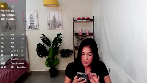 Snapshot of _sassy_girl chatting on February 2025 06:04:02 PM Sassy Girl online show from February 2025 06:04:02 PM